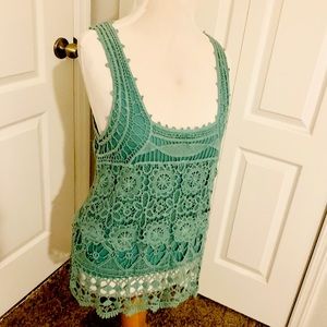 Pins & Needles Beautifully designed, crochet top